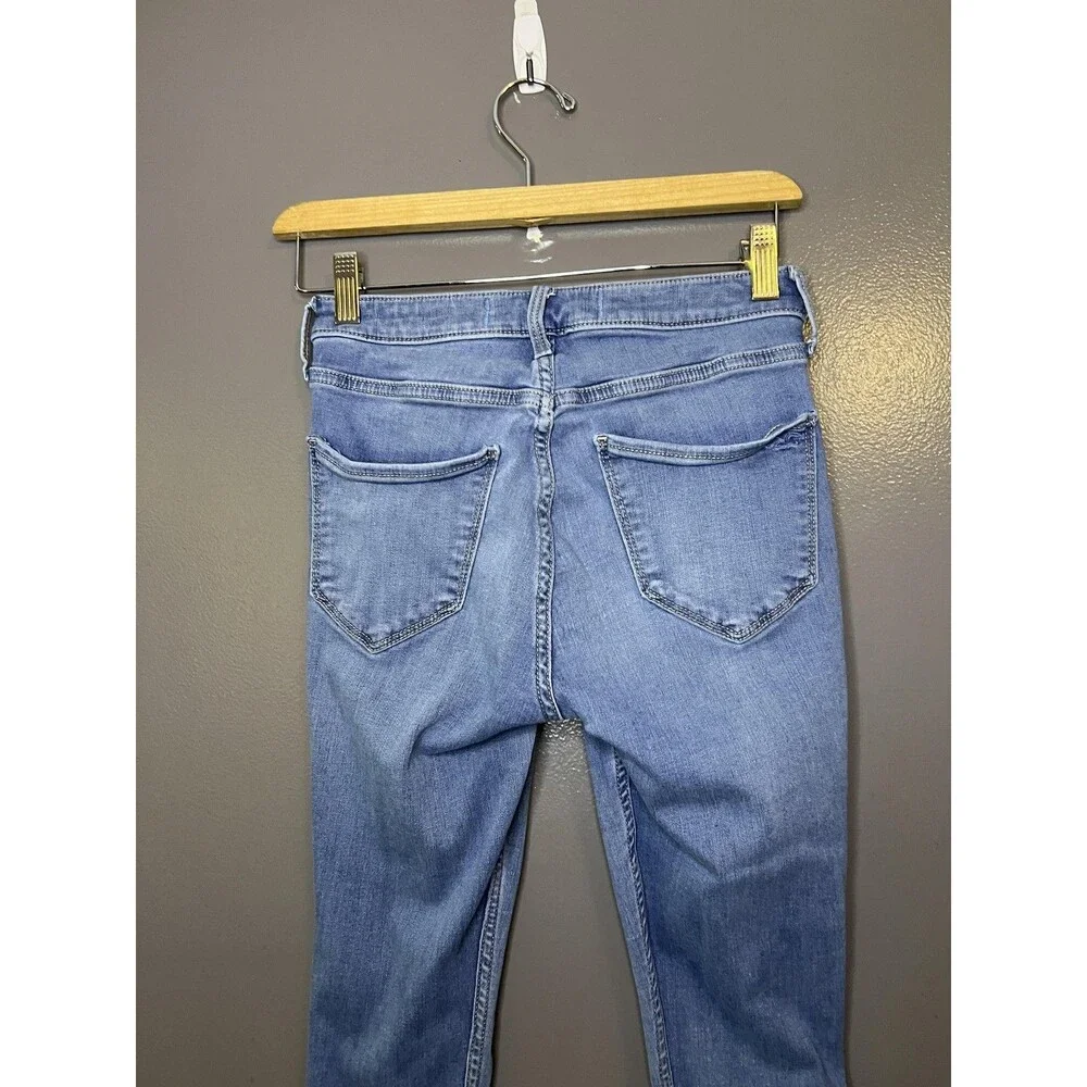 Hollister Jeans Juniors 3R Blue Medium Wash Curvy High Rise Distressed Jegging - Picture 5 of 10